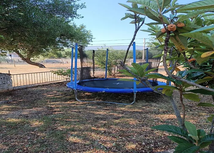 Semesterbostad Visnja With Pool