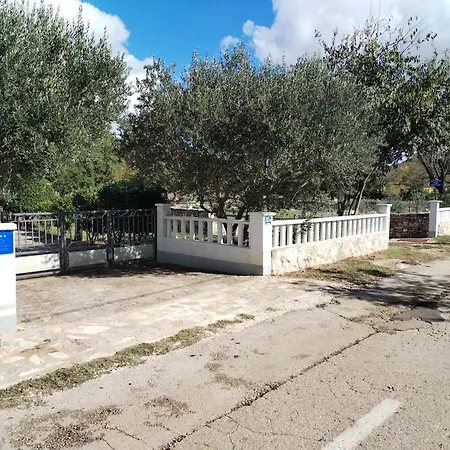 Σπίτι διακοπών Visnja With Pool *