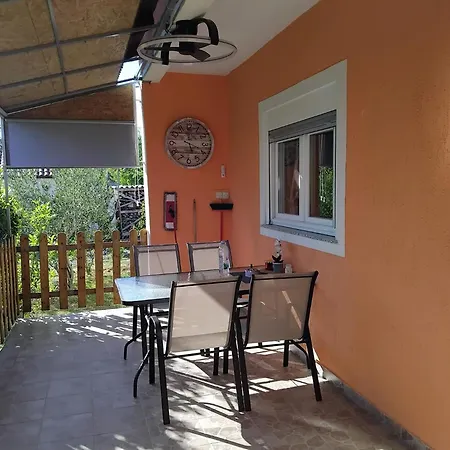 Visnja With Pool